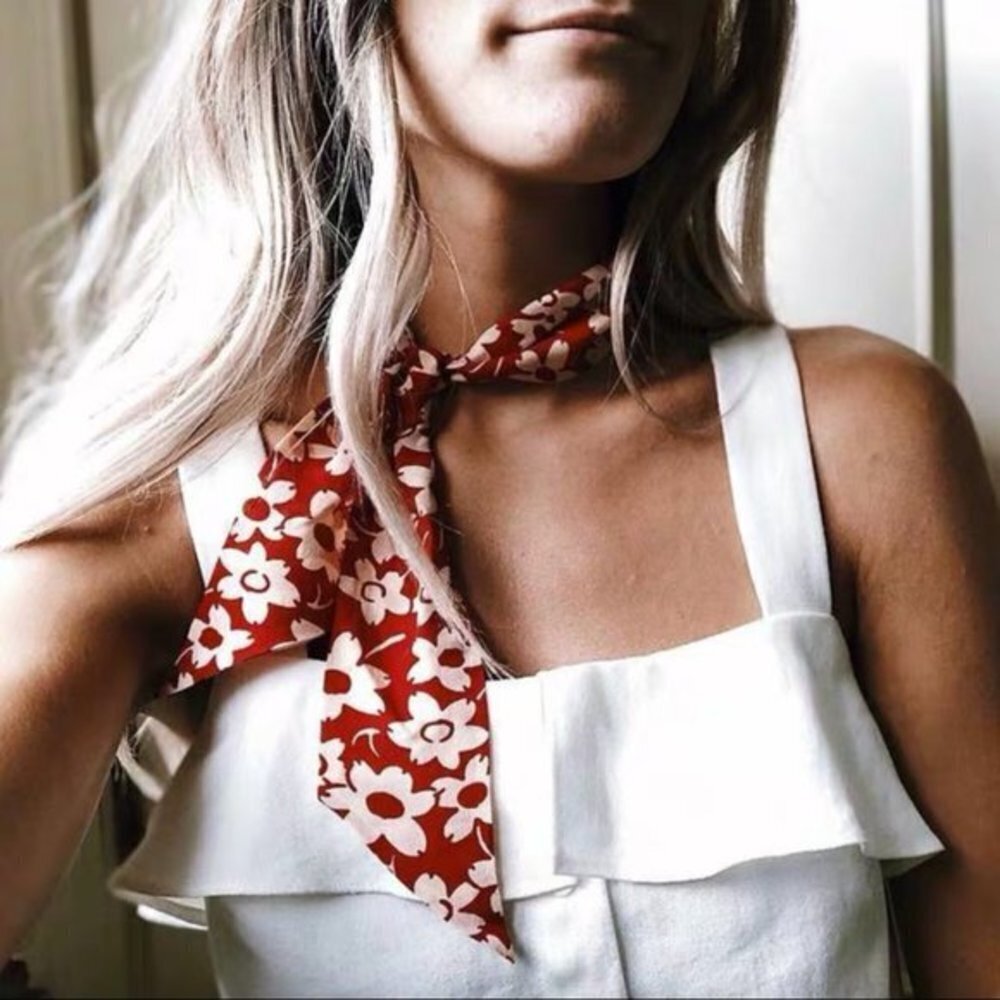 🌸Madewell Silk Skinny Bandana flower - Picture 2 of 3
